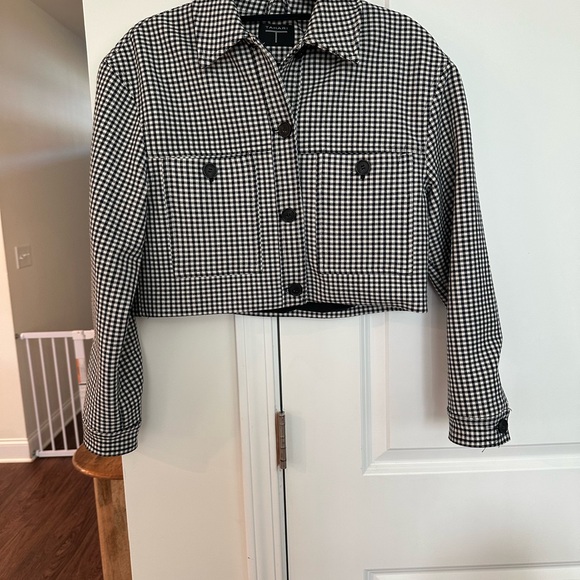 Tahari Black and White Checkered Cropped Blazer - Picture 7 of 8
